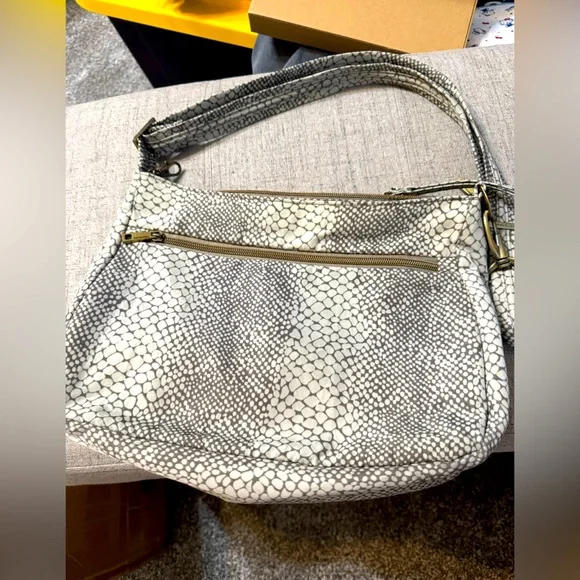 Travelon purse in snakeskin print - Picture 2 of 8